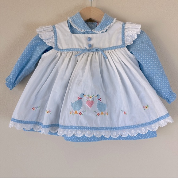 VTG Baby Pinafore Apron Dress with Embroidered Geese Lace Hearts Goose Peter Pan